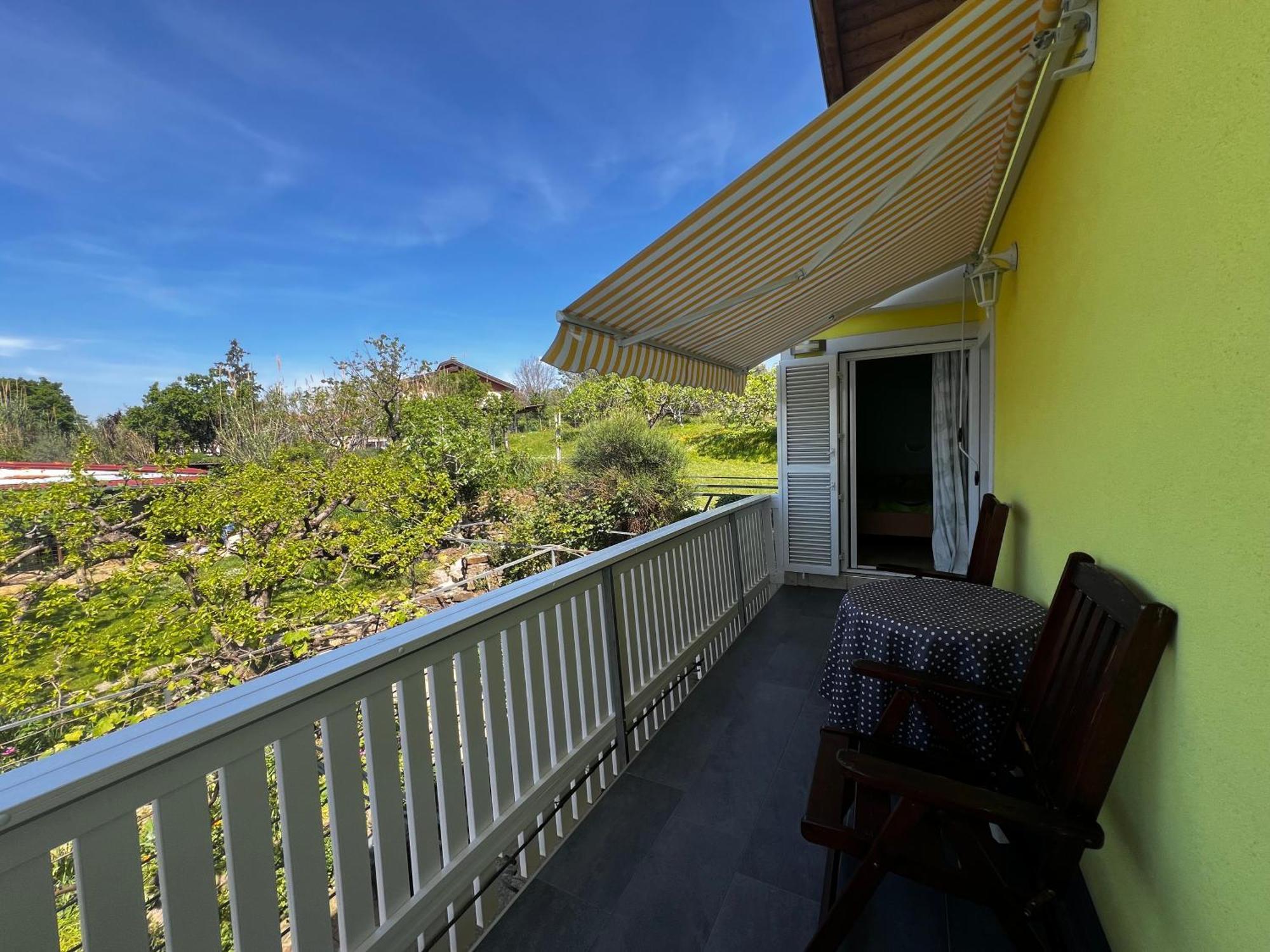 Na Kmetiji S Konji - Pogelsek Apartamento Ankaran Exterior foto